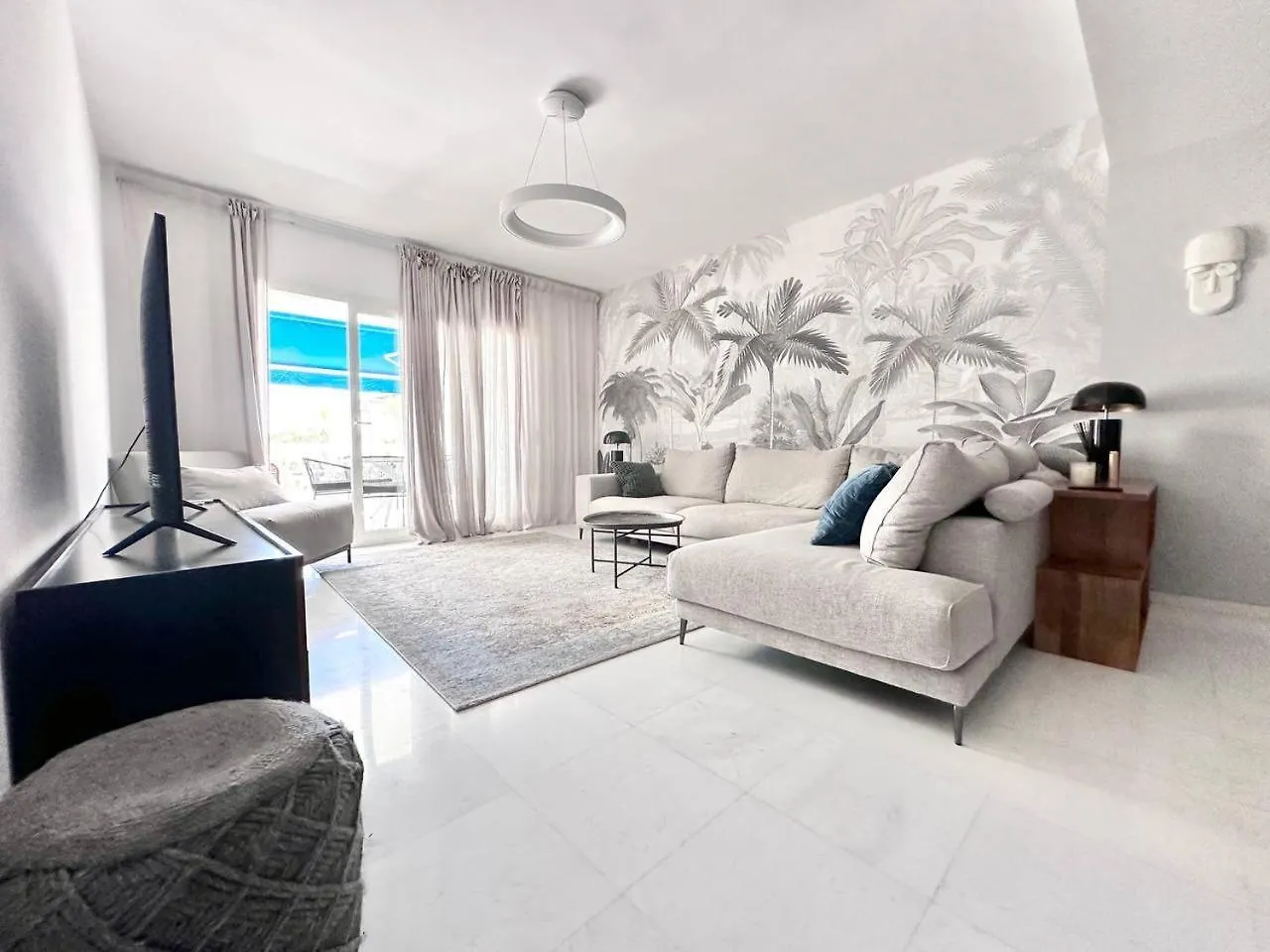 Jp Dream House Apartments In Puerto Banus マルベーリャ