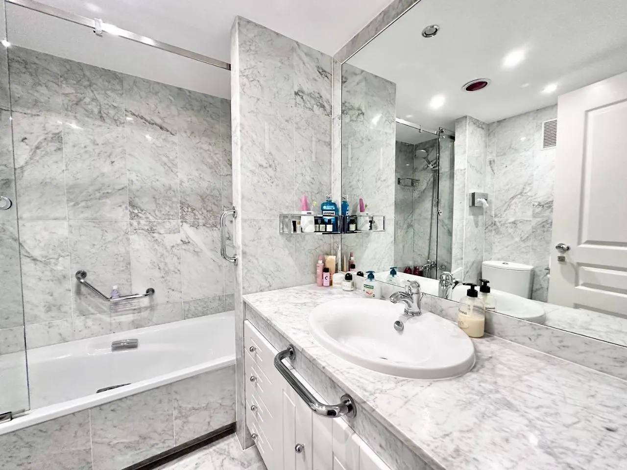 Jp Dream House Apartments In Puerto Banus マルベーリャ